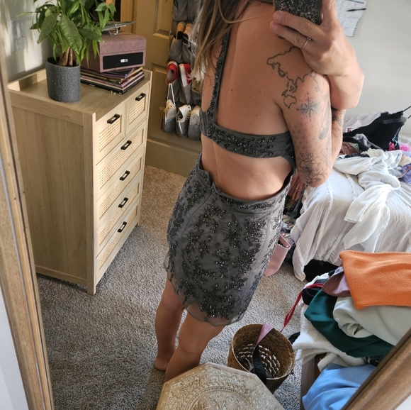 Beautiful unusual sparkling dress - Picture 3 of 4